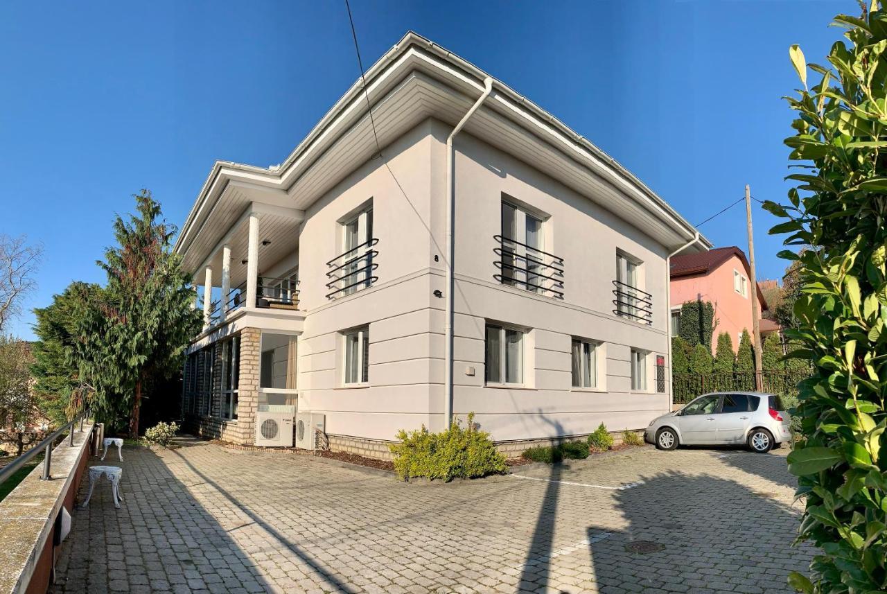 Koi Apartman Balatonalmádi Exterior foto